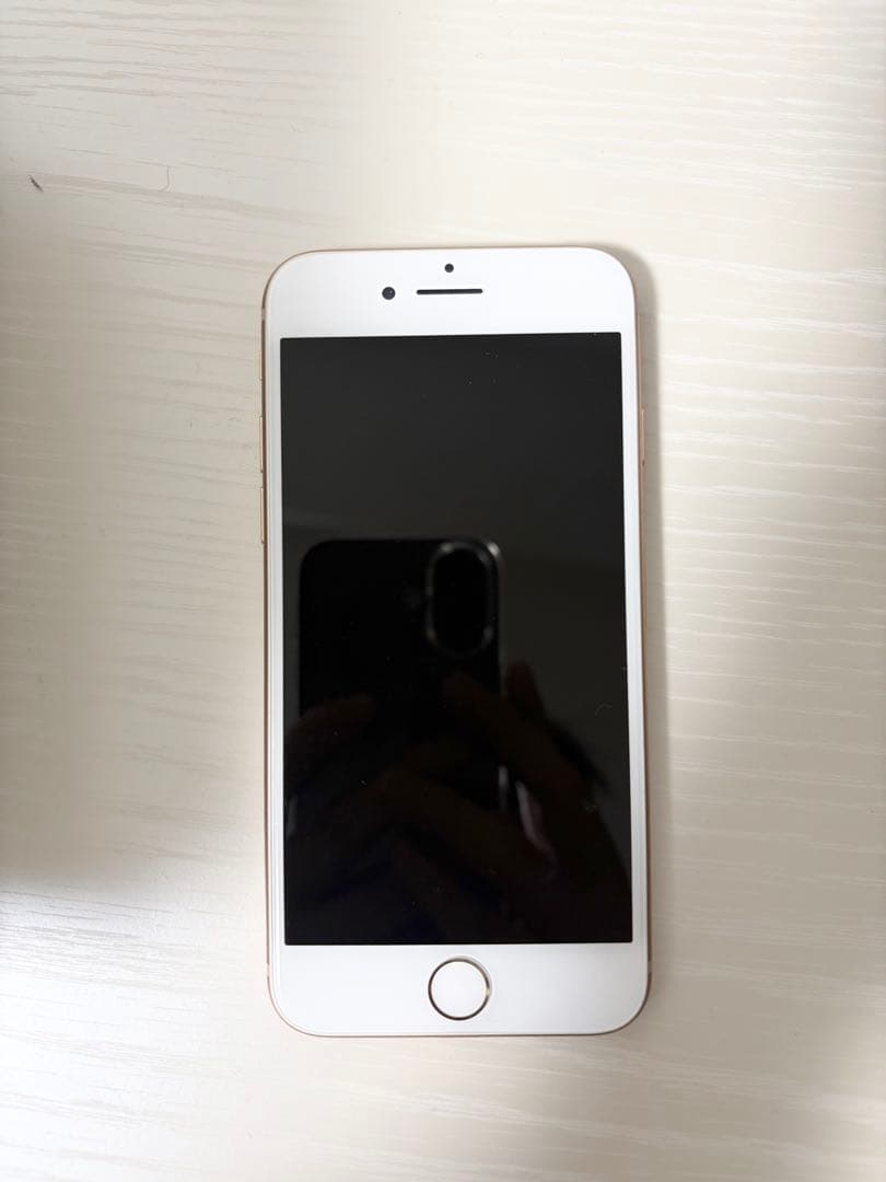 【美品】iPhone 8 Gold 64GB
