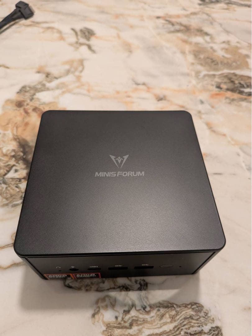 ミニPC MINISFORUM UM890 Pro