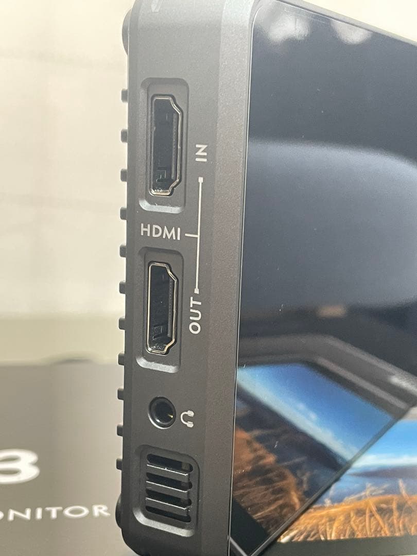 VILTROX DC-X3 6インチカメラモニター & 別売りバッテリー