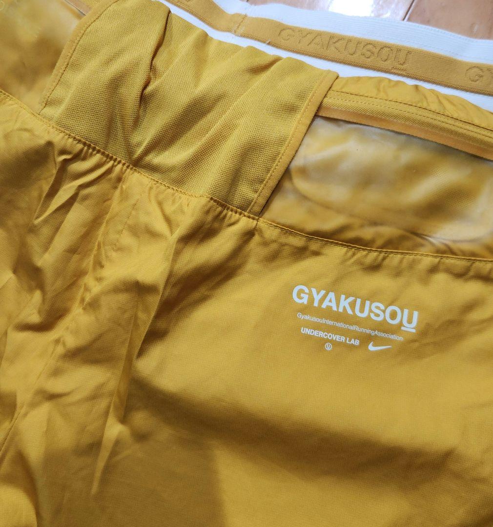 m*t様 GYAKUSOU フード付きウィンドブレーカー 黒/黄