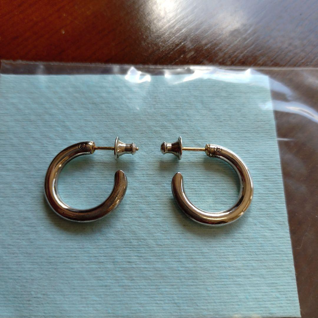 キャリアリング ピアス PLACEBO 501