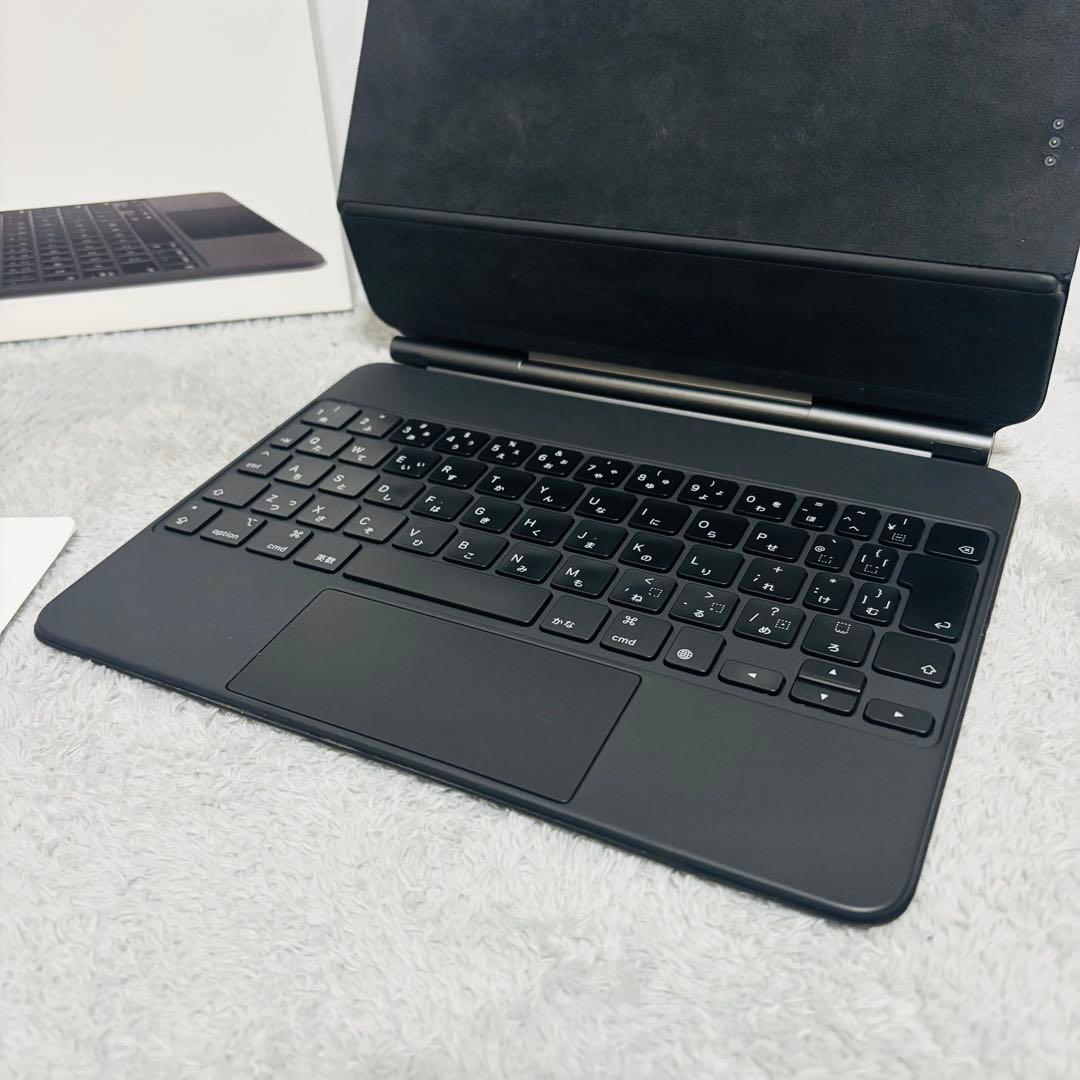 キーボード Apple MXQT2J/A iPad Air Magic Keyboard