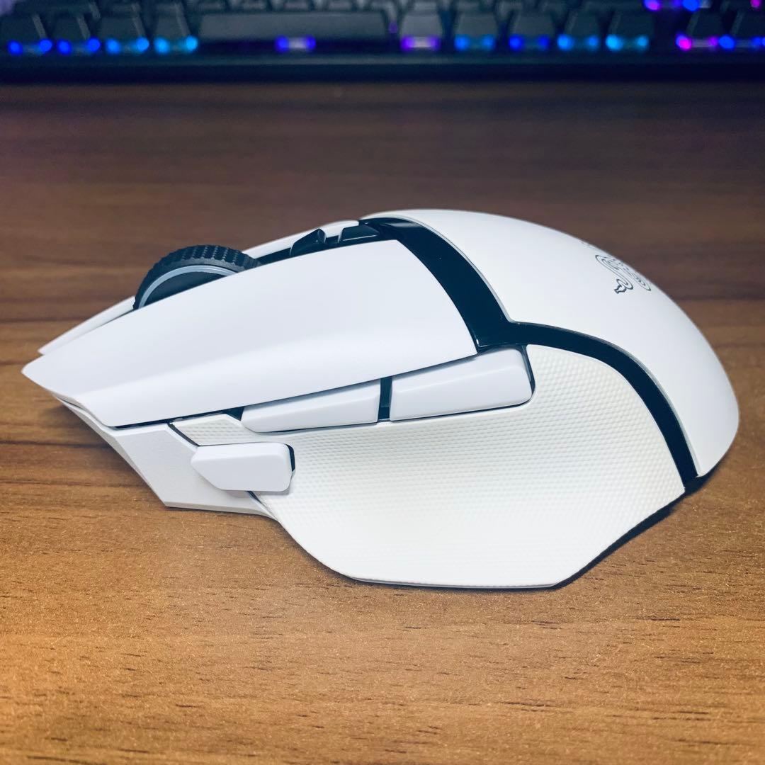 Razer Basilisk V3 PRO ホワイト