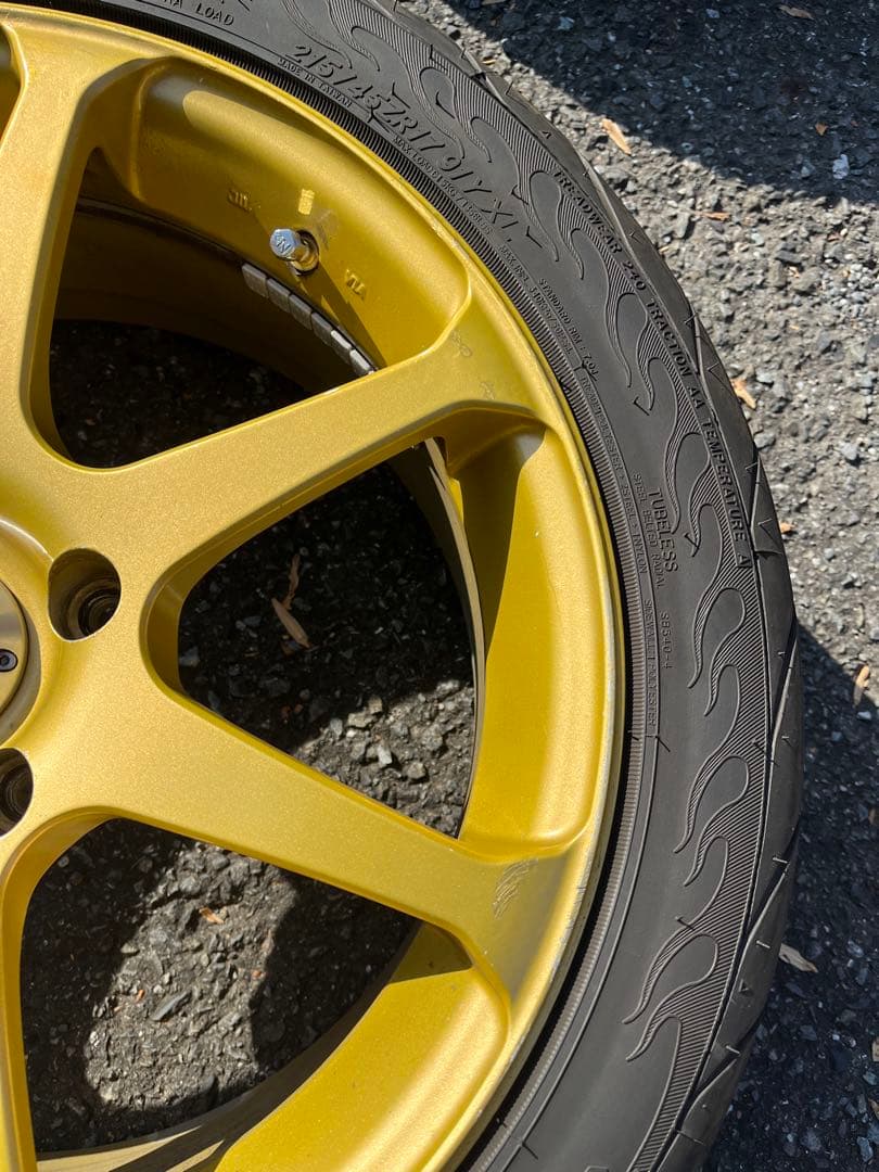 AVSMODEL717インチ　PCD114.3 7J+40