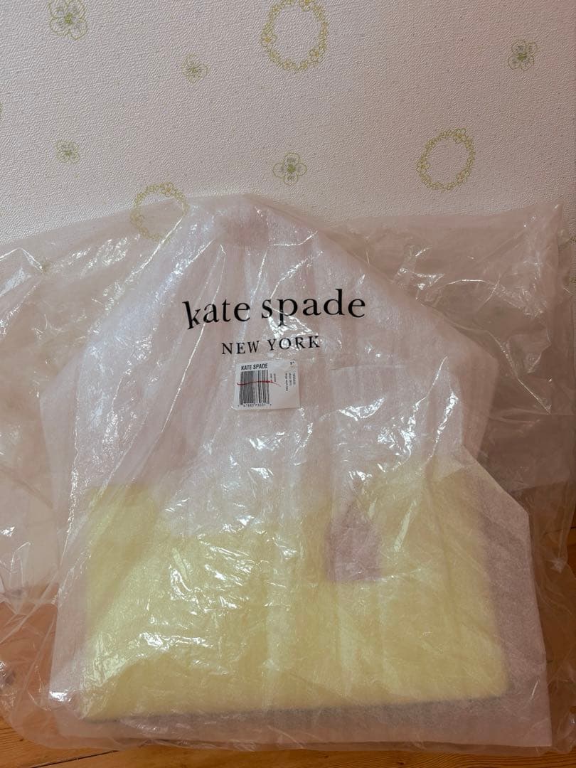 新品　タグ付き　ケイトスペード　A4 バッグ　レザー
