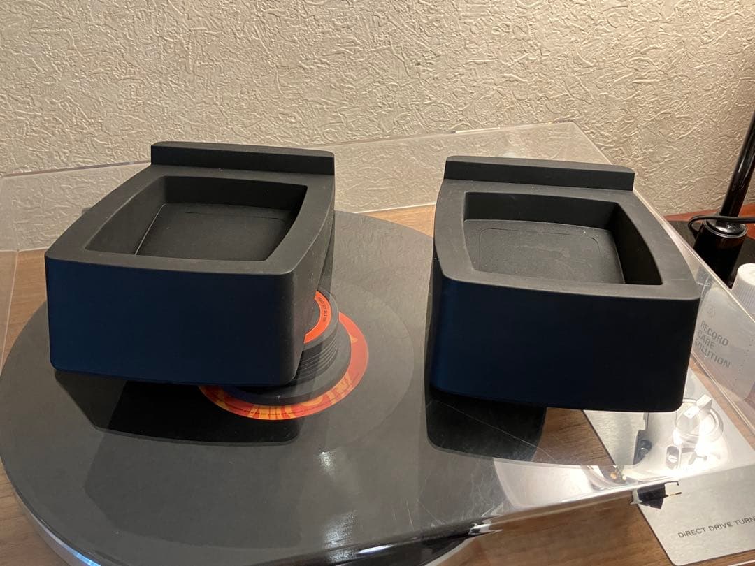 DALI SPEKTOR VOKAL センタースピーカー 別売り台座付き