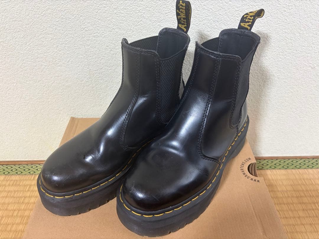 Dr.Martens サイドゴアブーツ