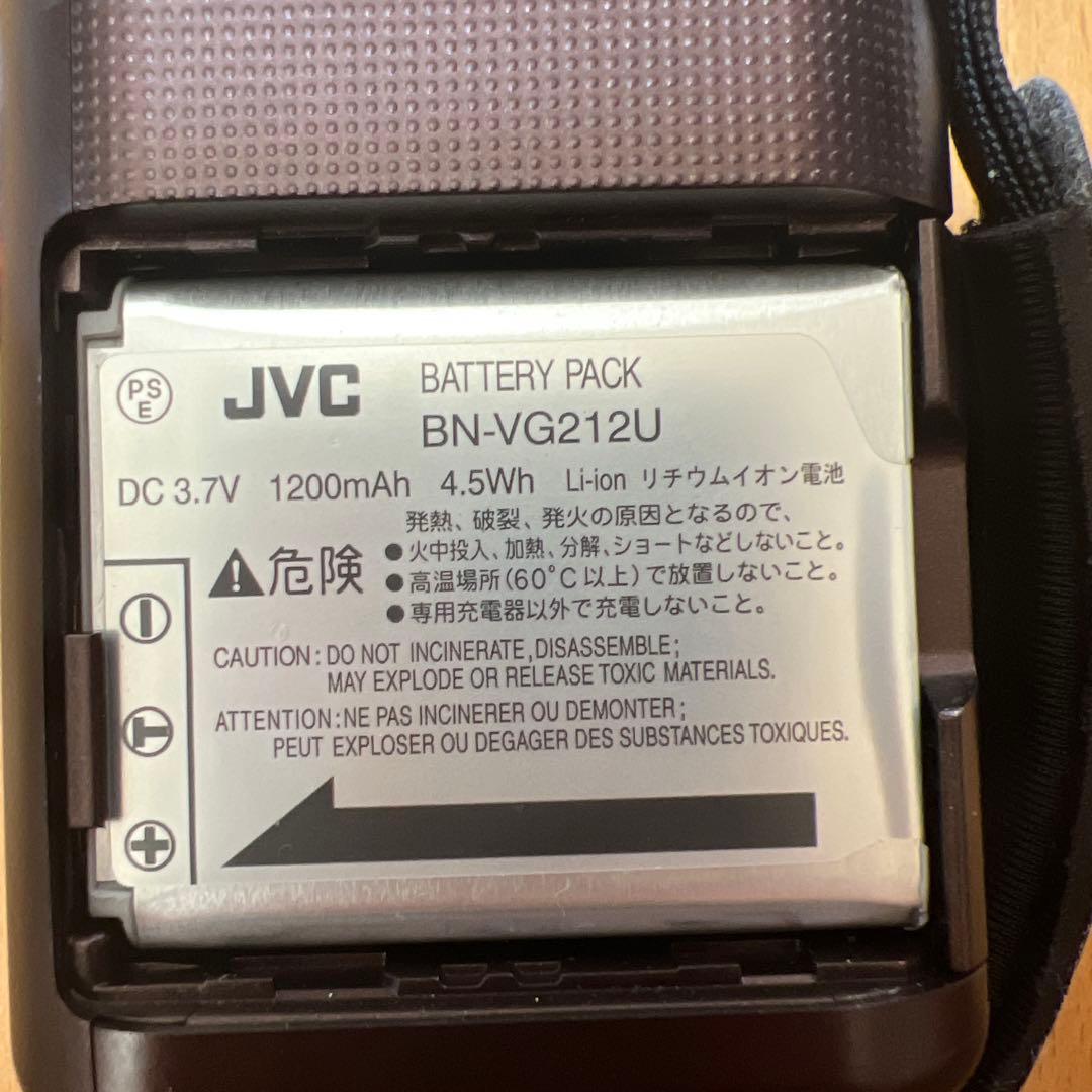ビデオカメラ　JVC