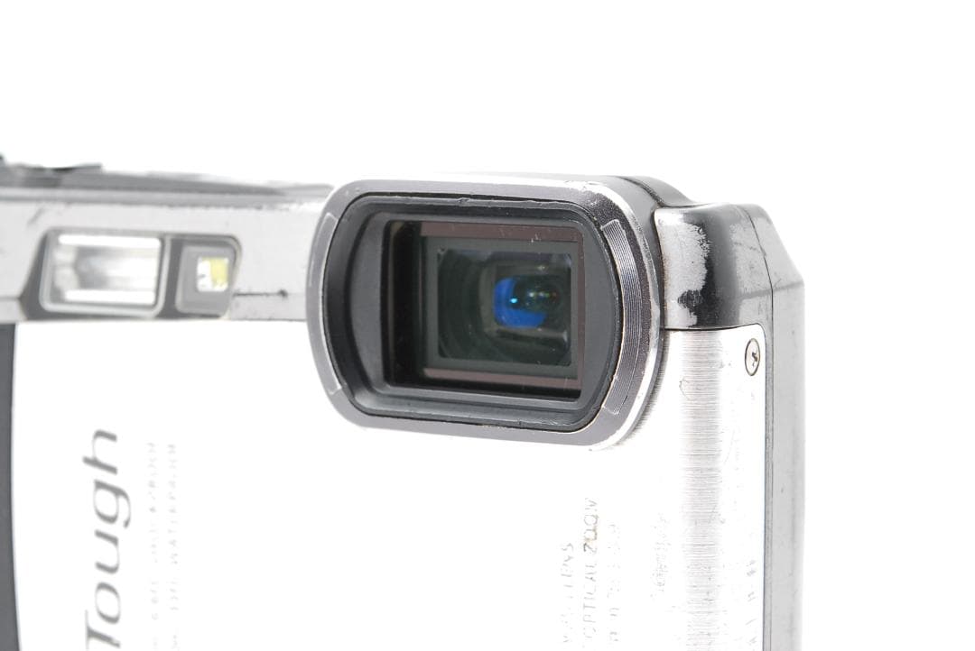 【完動品】OLYMPUS Tough TG-820　防水　耐衝撃　コンデジ