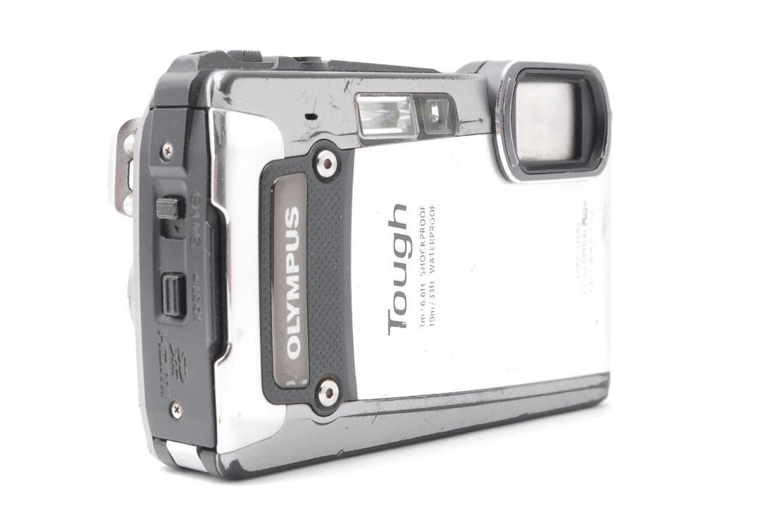 【完動品】OLYMPUS Tough TG-820　防水　耐衝撃　コンデジ