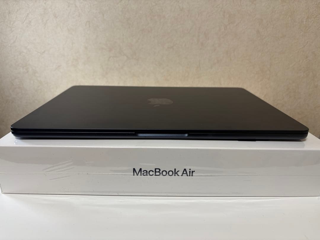 M2 MacBook Air 13インチ ミッドナイト (16GB/USキー)