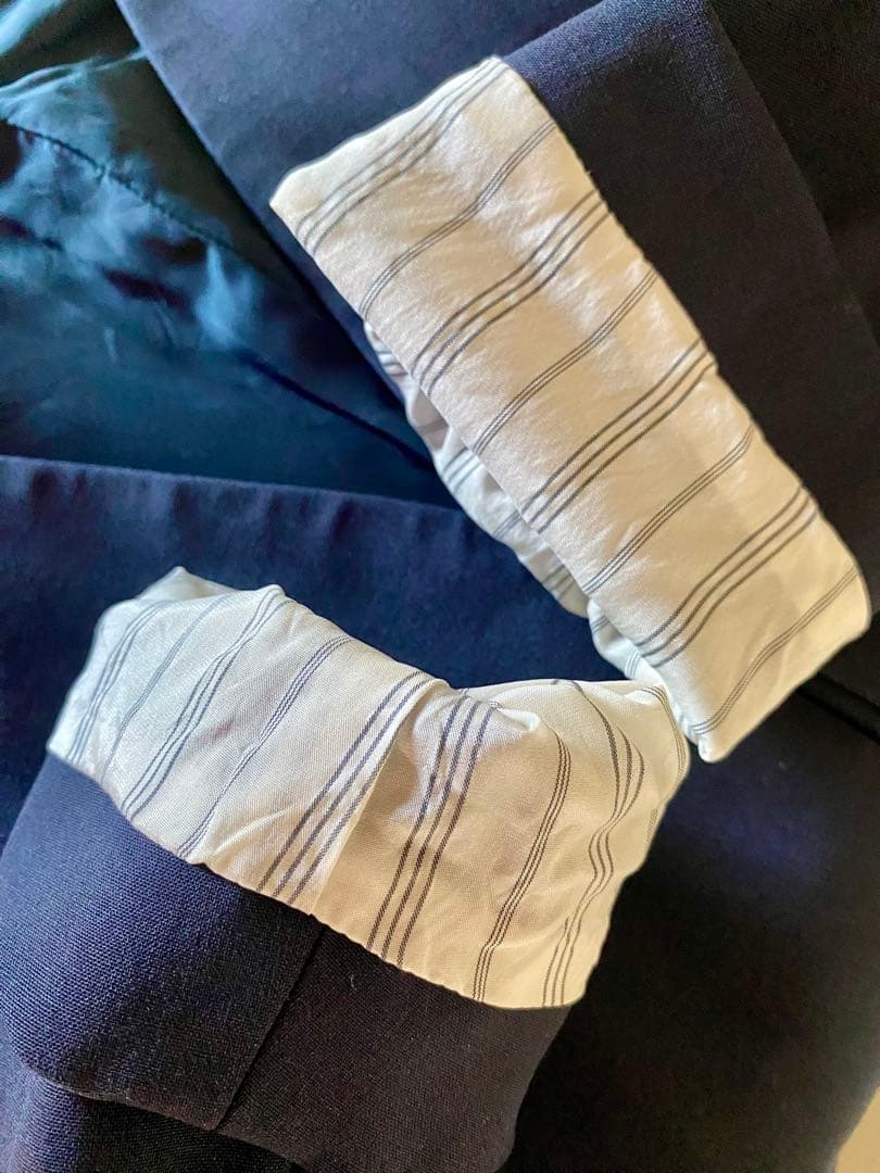 【試着のみ、ほぼ新品】theory ネイビー ノーカラー パンツスーツ サイズ0