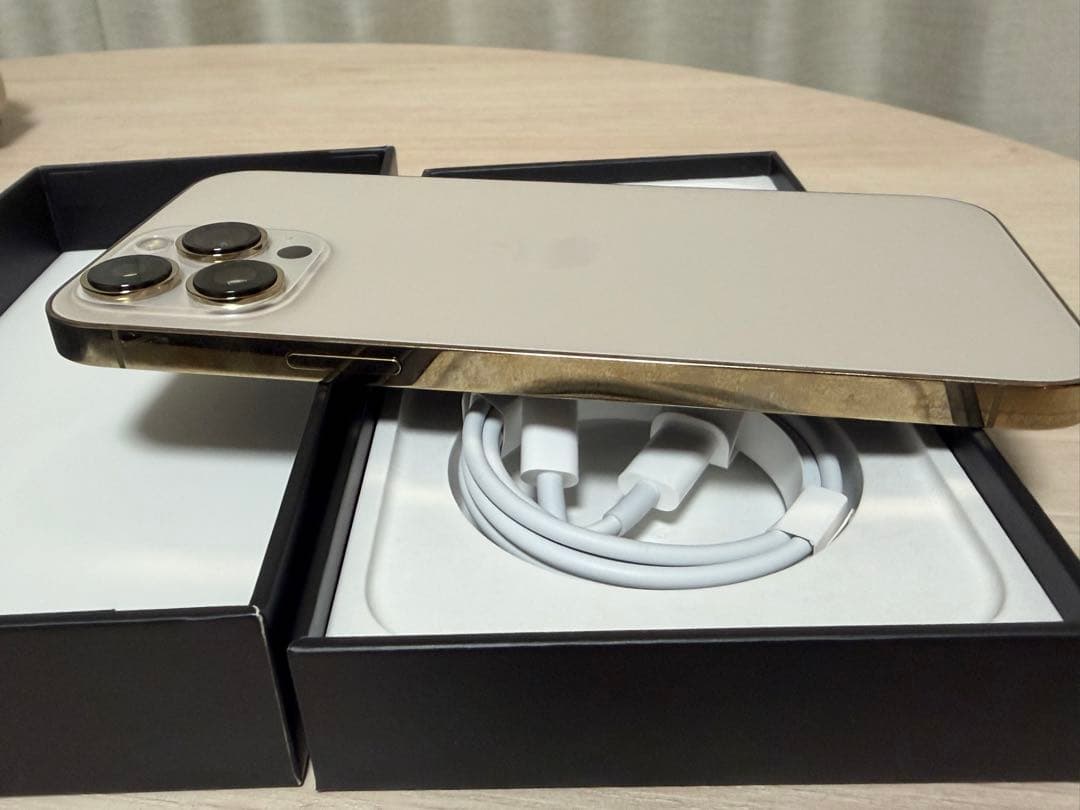 【即購入可】Apple iPhone 13ProMax 1TB本体