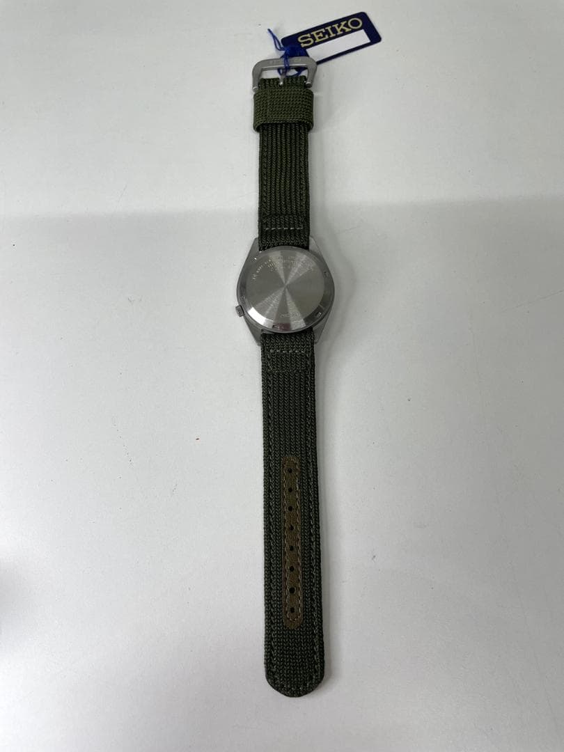 ◆SEIKO セイコーミリタリー　グリーン 腕時計　09013