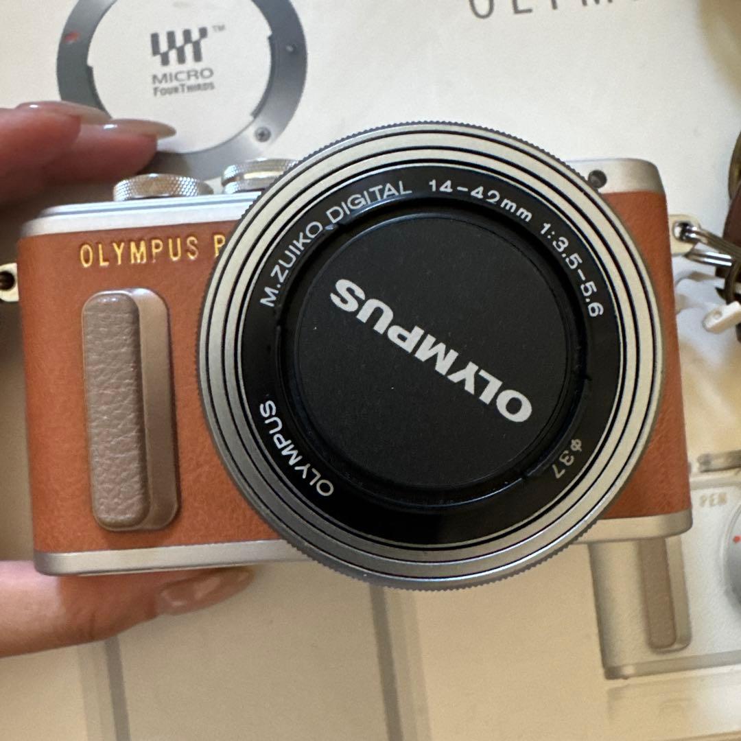 Olympus E-PL8 ミラーレスカメラ オレンジ　保証書付き