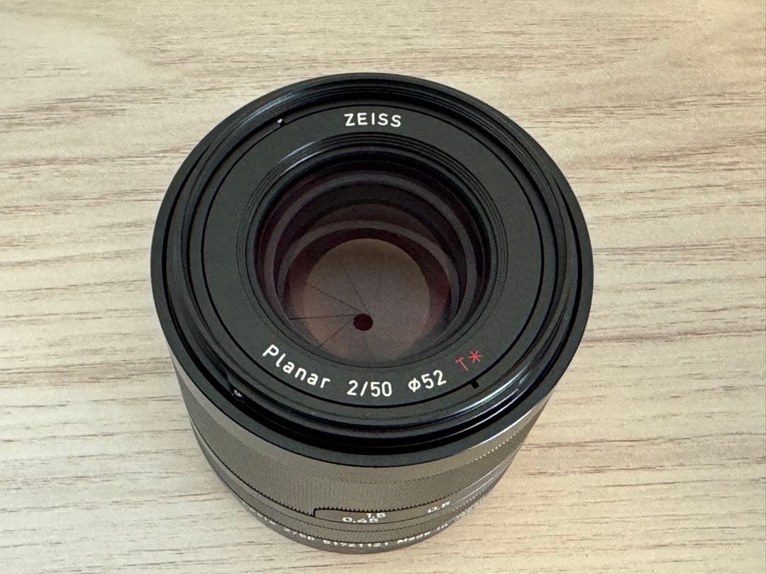 Zeiss Loxia 2/50 E-mount レンズ