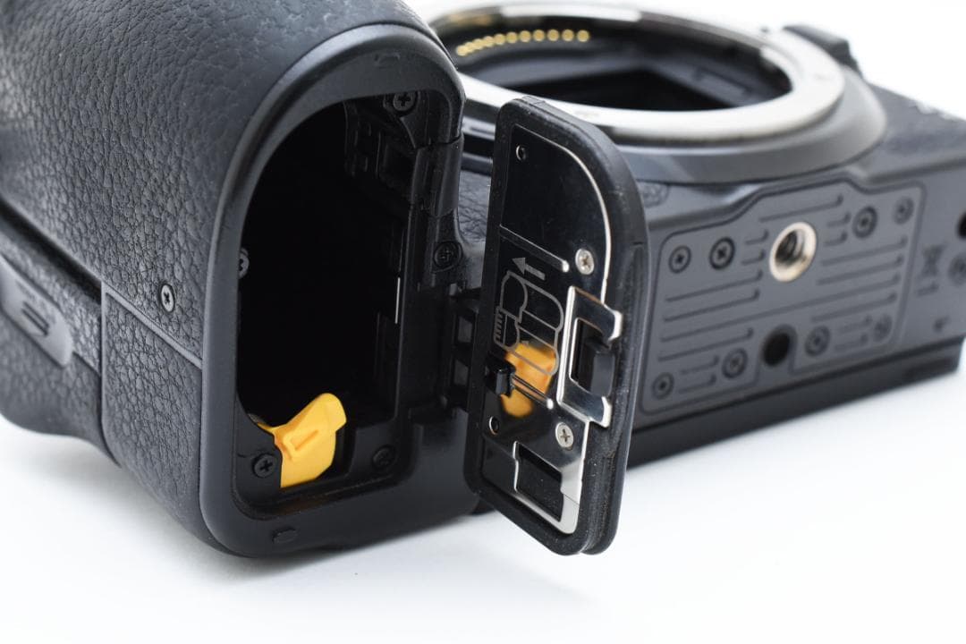 Nikon ニコン Z6 ボディー