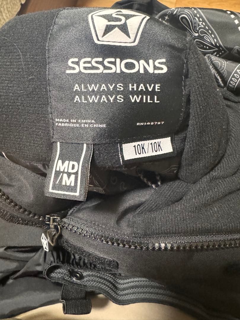 SESSIONS スノーボードウェア
