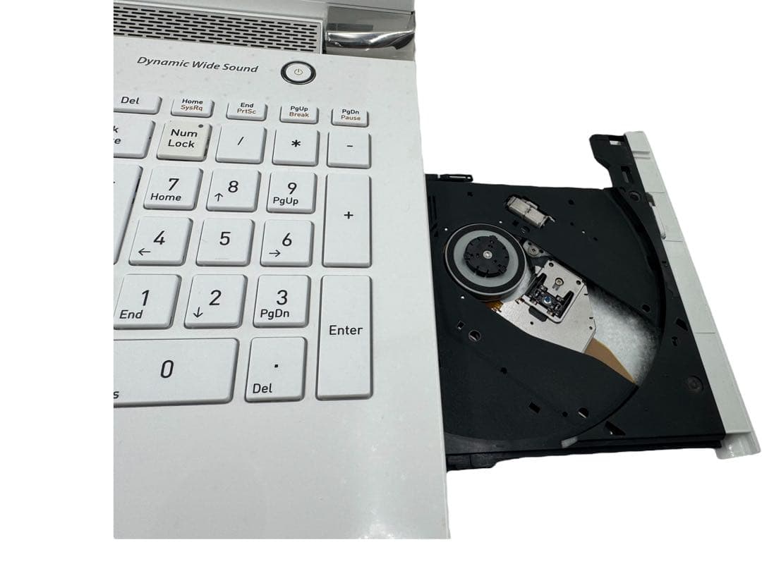 TOSHIBAノート✨第８世代❗️corei3‼️SSD搭載✨メモリ8GB❗️訳あり❗️