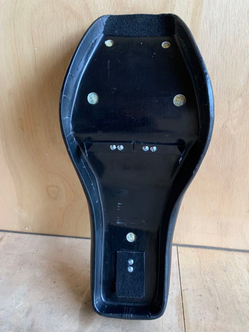 スズキ　サベージ400 650 社外タックロールシート