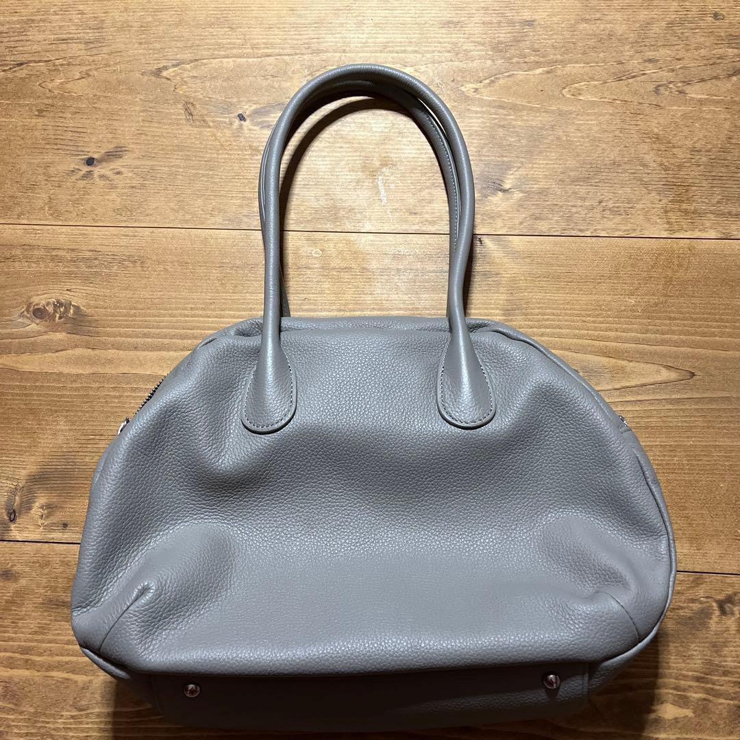 週末お値下げ ビアズリー　グレー トーハンドバッグ 内部、外側ポケット付き