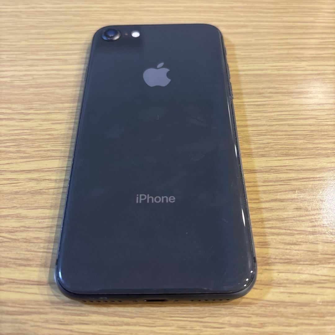 iPhone 8 ブラック 本体