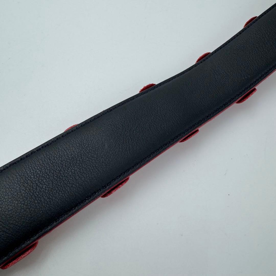 【定番】FENDI ストラップユー　フラワー　レザー　ショルダーストラップ