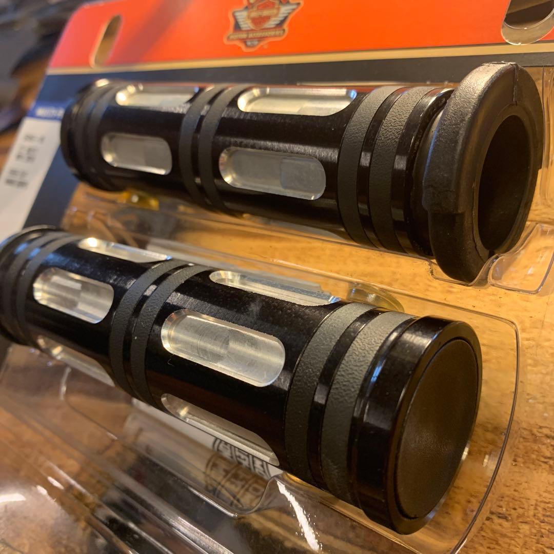 ハーレーダビッドソン バイク用 ブラックグリップ