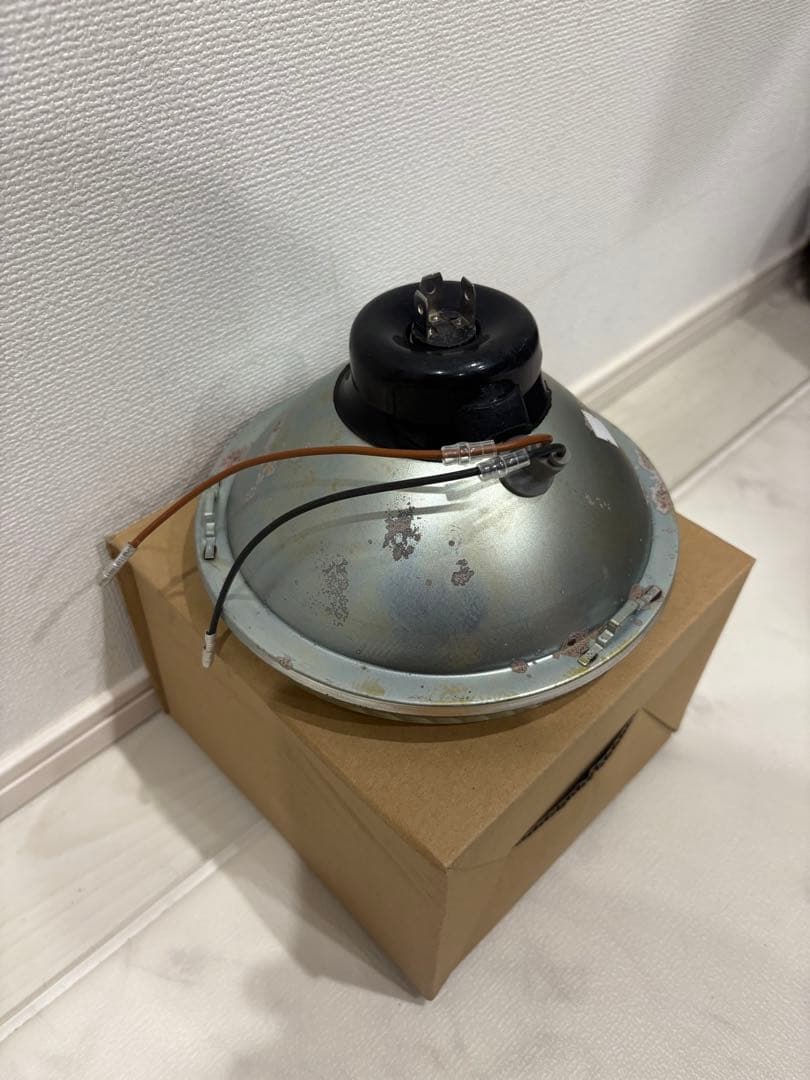 ゾルベイーグルカット　ヘッドライト