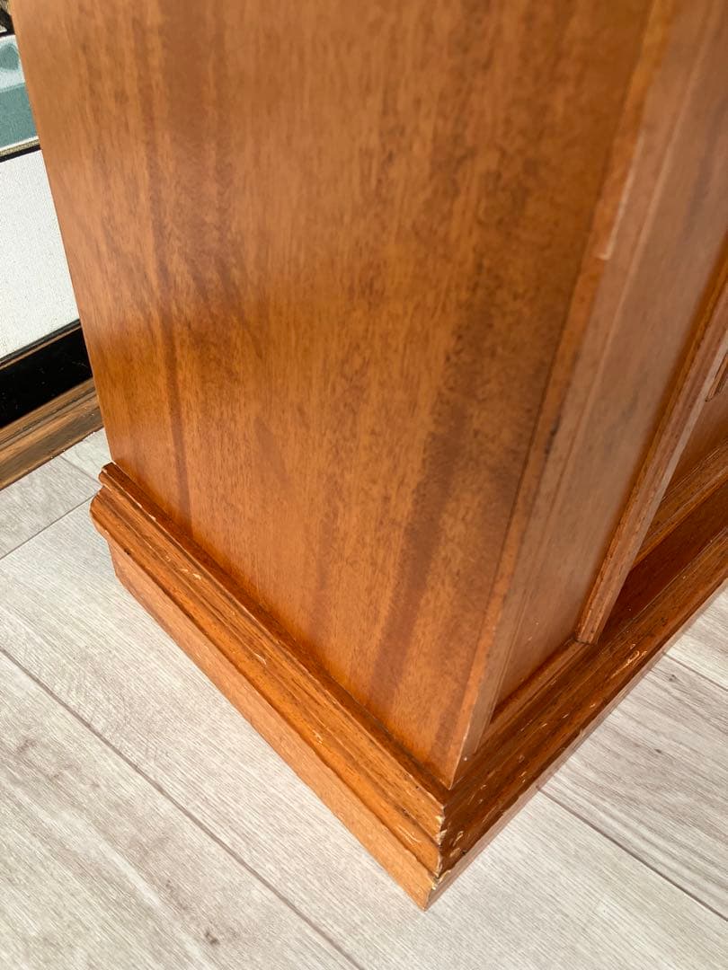 ズーシー出品 イタリア製 高級輸入家具 本棚 飾り棚 キャビネット