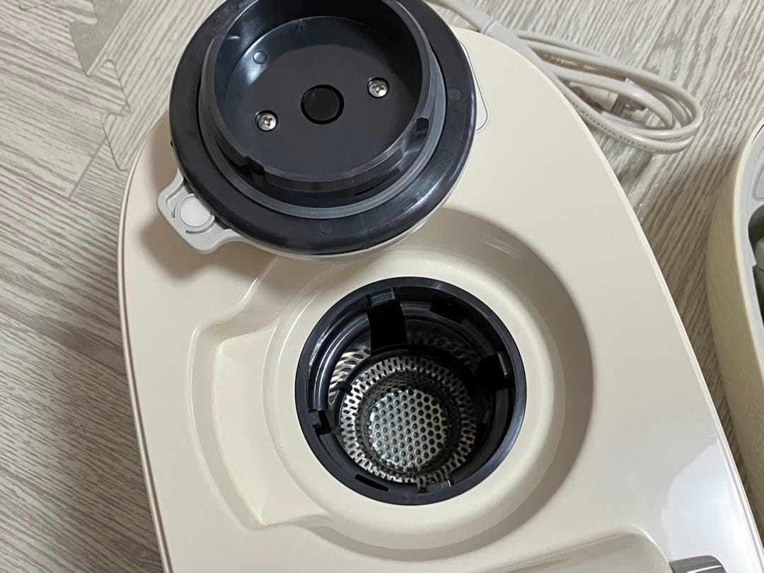 saqina 美顔器 スチーム機能付き　フヨウサキナ　pino