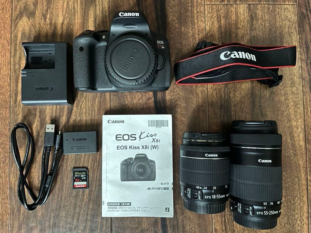 Canon EOS kiss x8i ダブルレンズ デジタル一眼