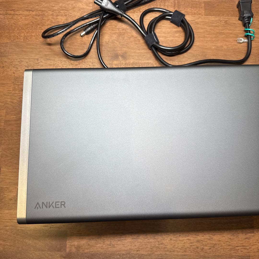 Anker 675 USB-C ドッキングステーション モニター台 ディスプレイ