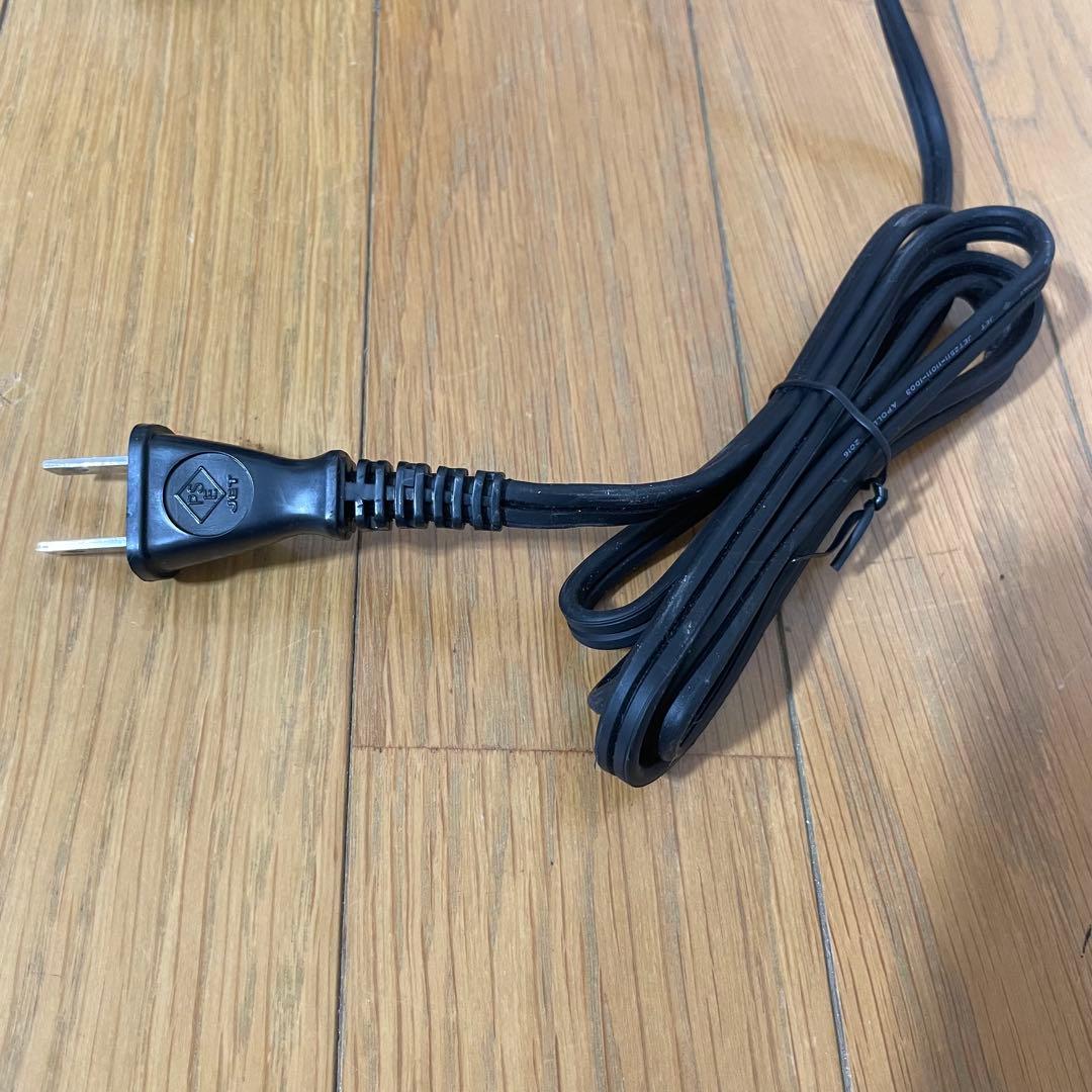 【未使用品】クイジナート 縦型コンパクト ワッフルメーカー WAF-V100J