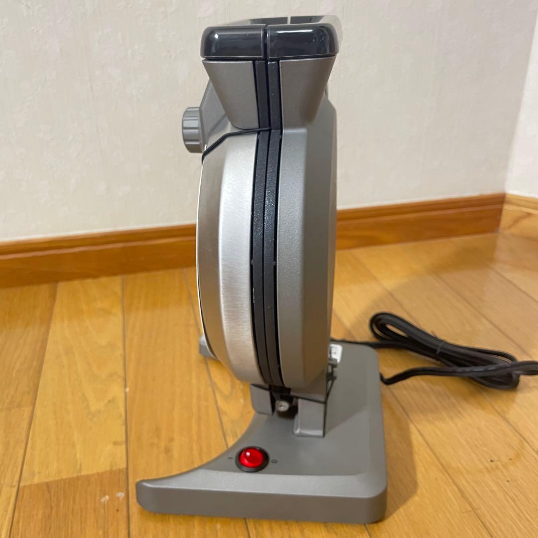 【未使用品】クイジナート 縦型コンパクト ワッフルメーカー WAF-V100J