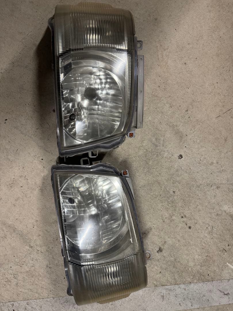 ハイエース　ヘッドライト　純正　1型　2型