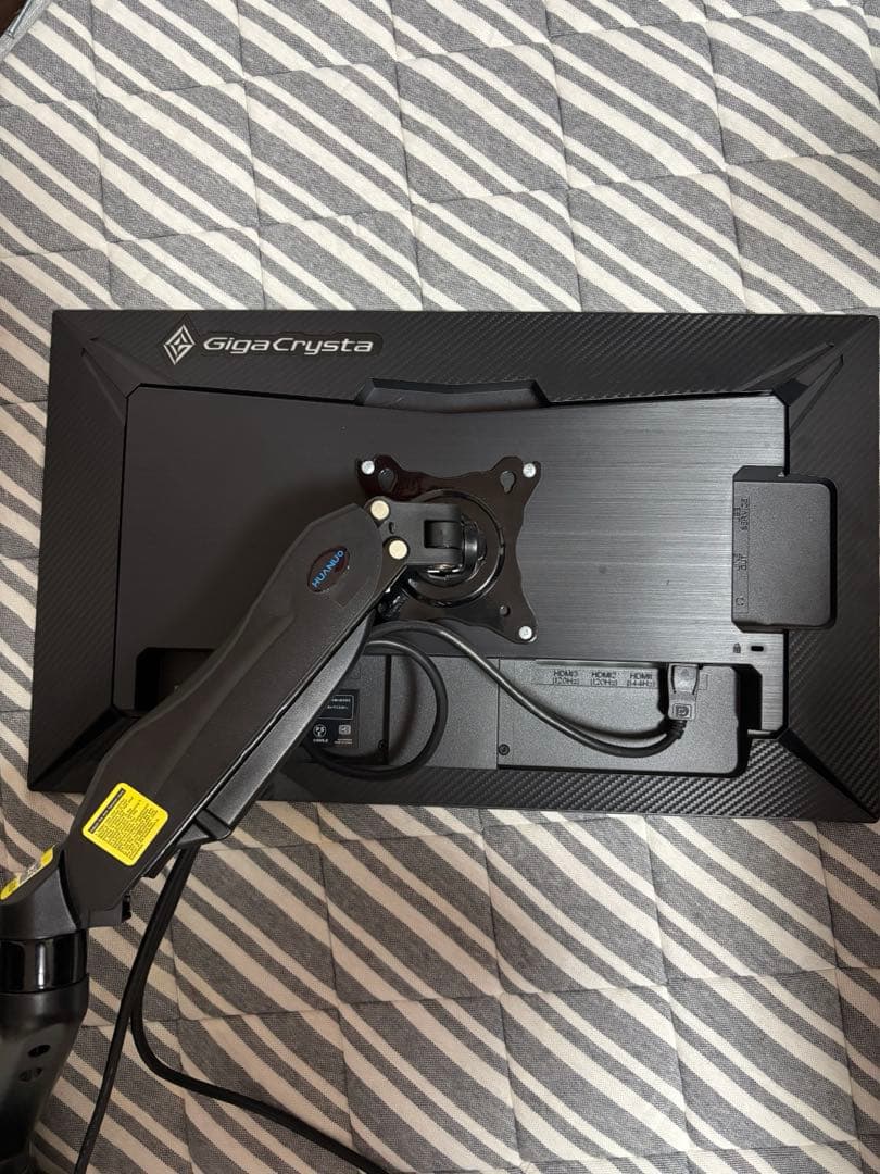 GigaCrysta 144hz 23.6型　ゲーミングモニター