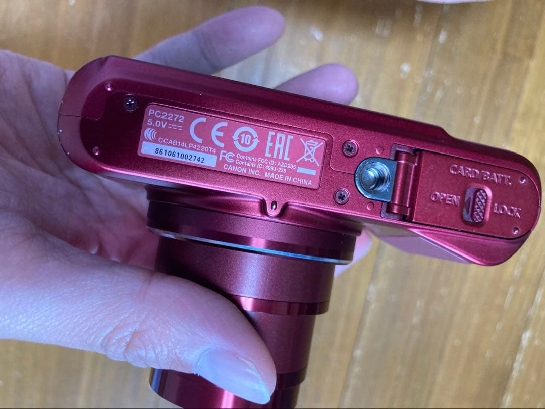 【保証書、付属品完備】Canon キヤノン　コンパクトデジカメSX720 HS