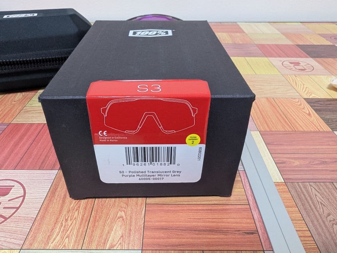 100%（ワンハンドレッド）サングラス S3