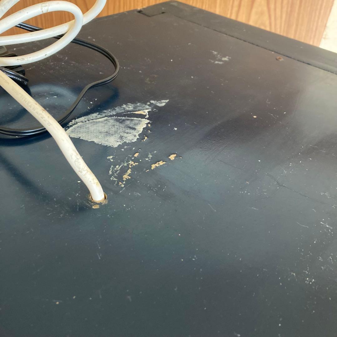 脚付き ガラスキャビネット 照明付き