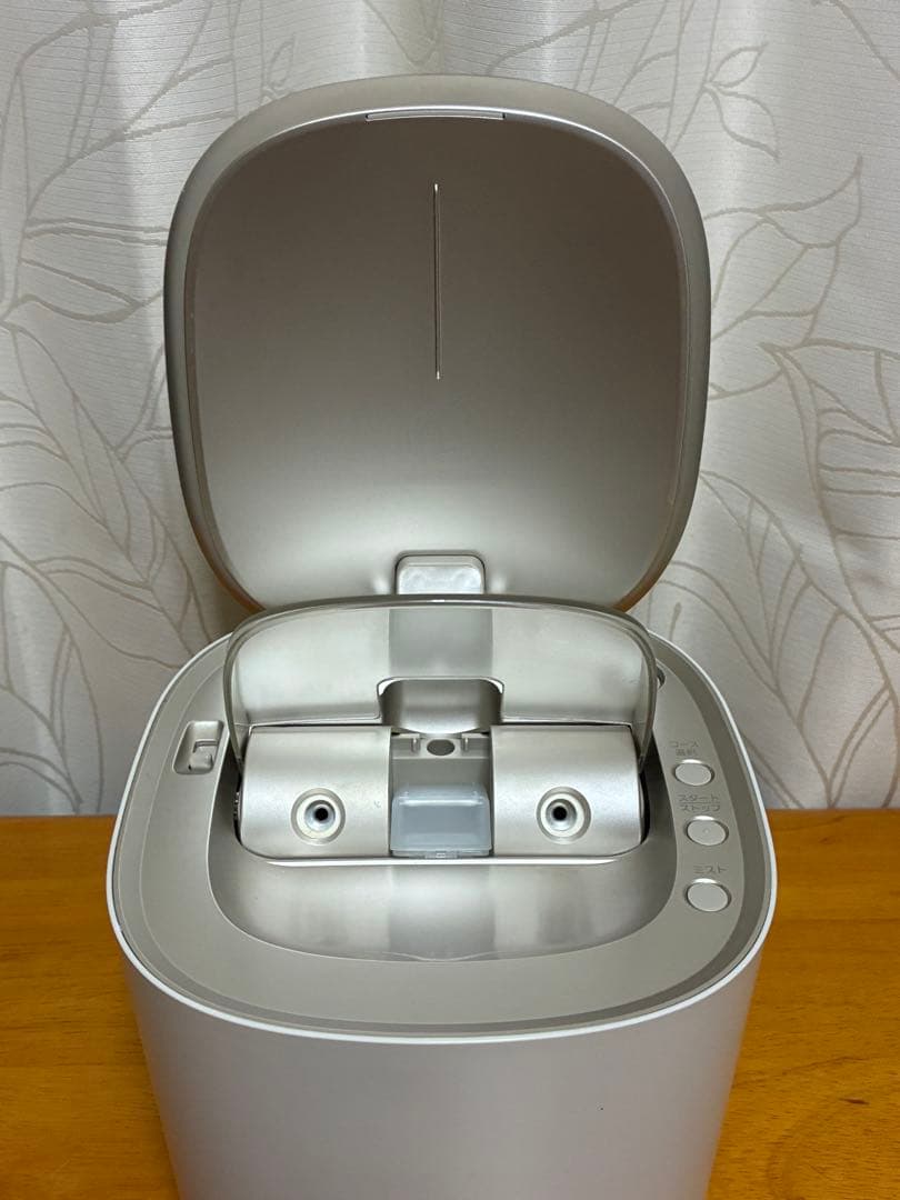 Panasonicのフェイススチーマー　EH-SA0B