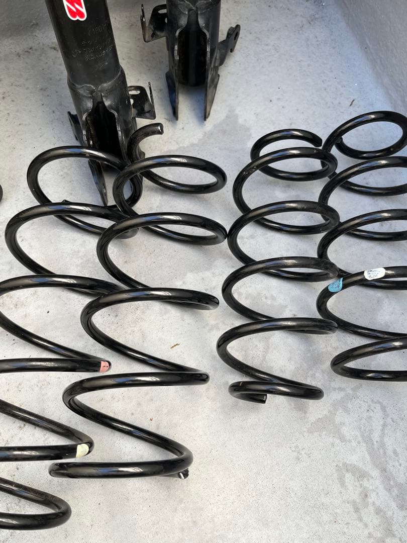 アルトワークス HA36S 純正サスペンション SWK ローダウンスプリング付き