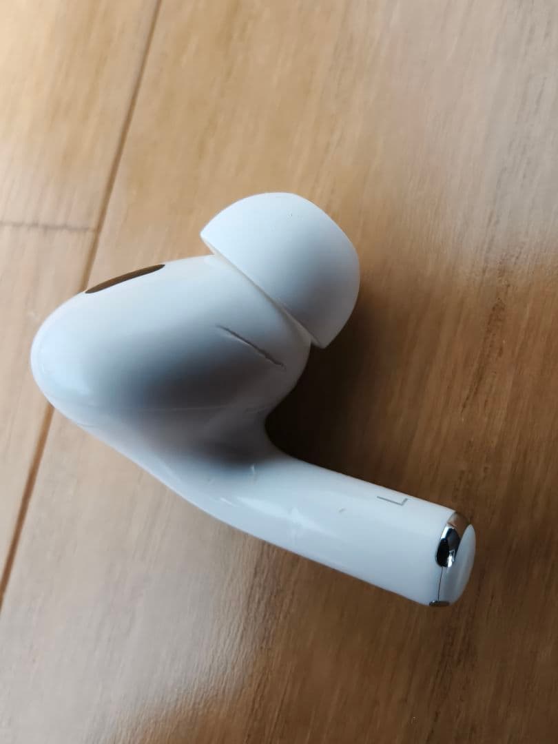 AirPods pro 第2世代 lightning 左耳とケースのみ