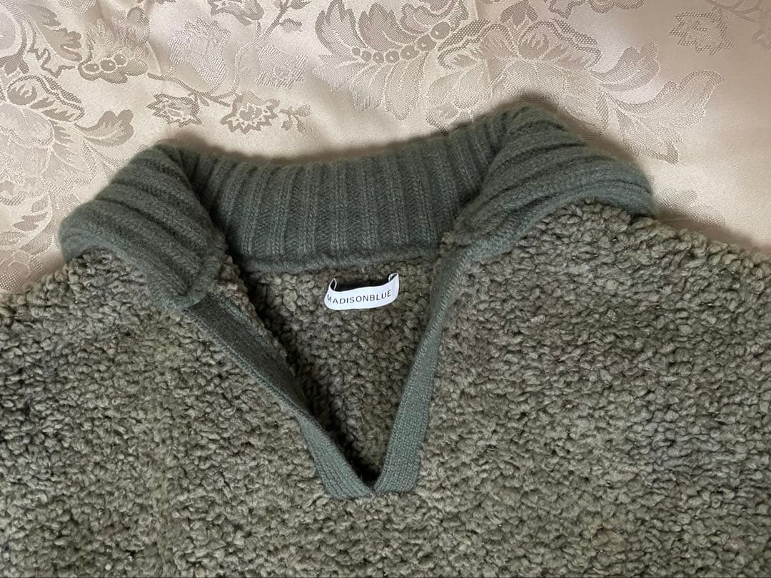 グランパーミニ様MADISONBLUE スキッパーセーターボアカーキグリーン