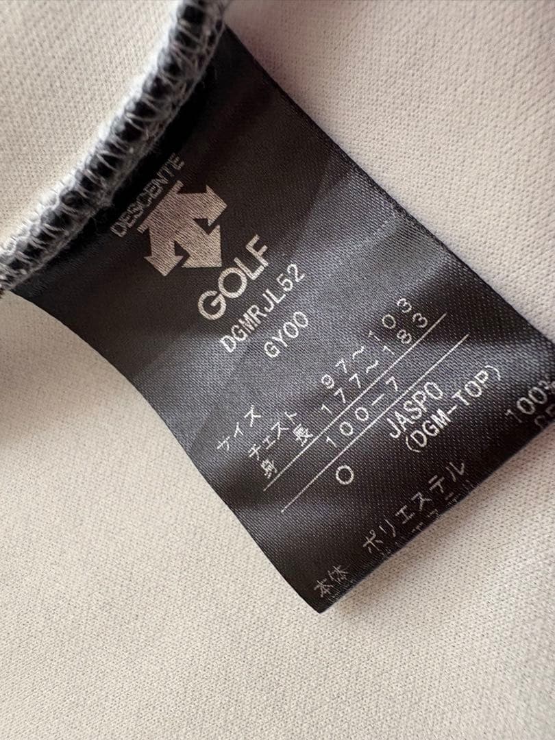 デサントゴルフ　ダンボールニット　ハニカムパターン袖　フード付きグレージャケット