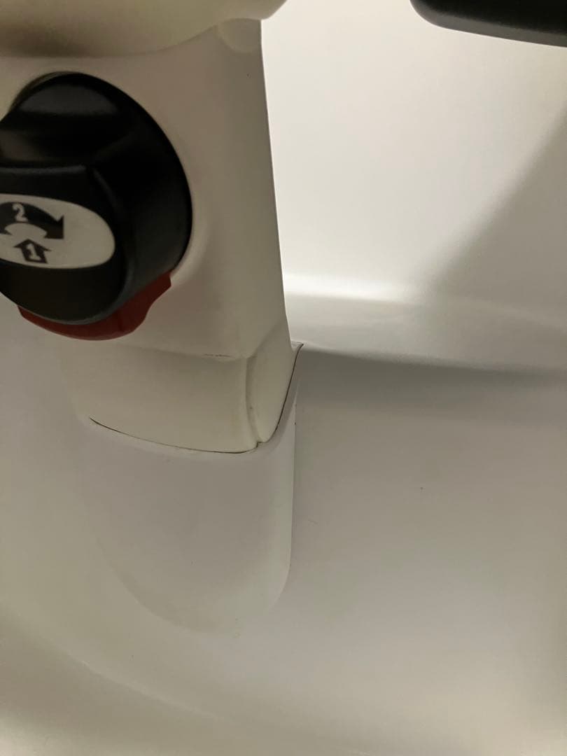 ベビービョルン　＊　ハイチェア　ホワイト