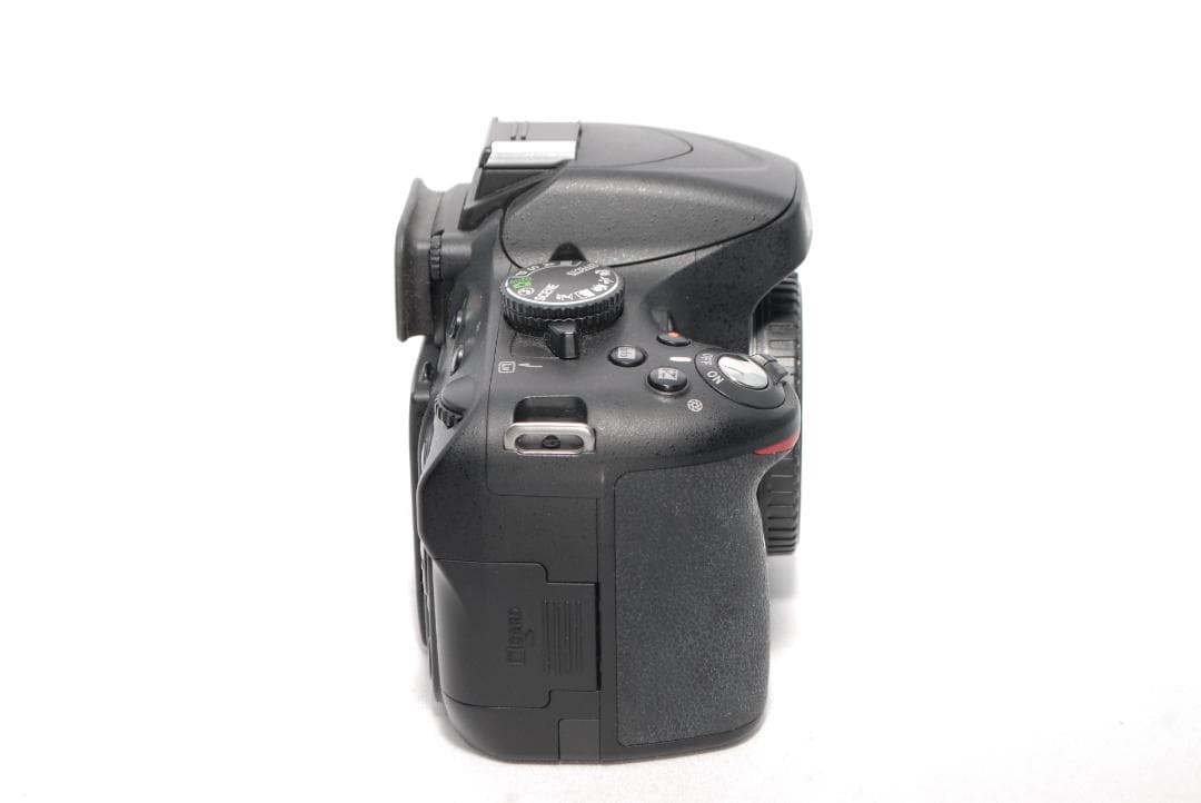 ✨Nikon D5100✨初心者モデル✨ショット数少✨一眼レフ