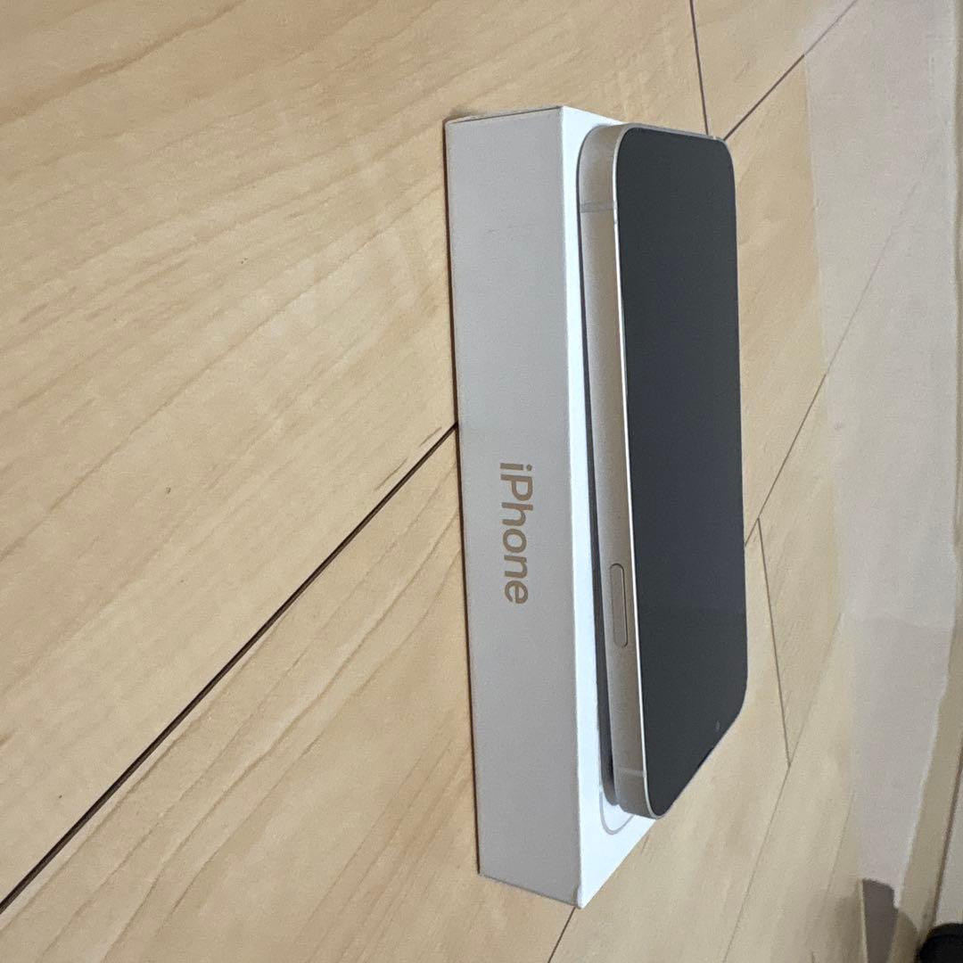 りまかiPhone13 128GB 本体　箱付　値下げ可