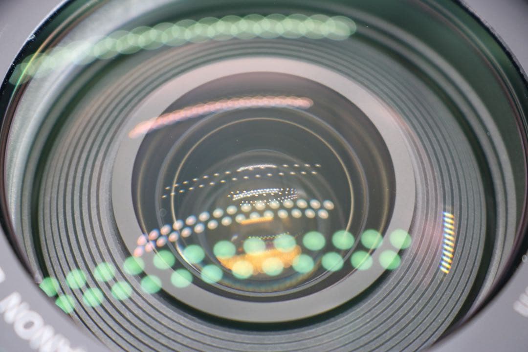 美品ですが１つキズ Canon【EF 24-105mm F4 L IS USM】