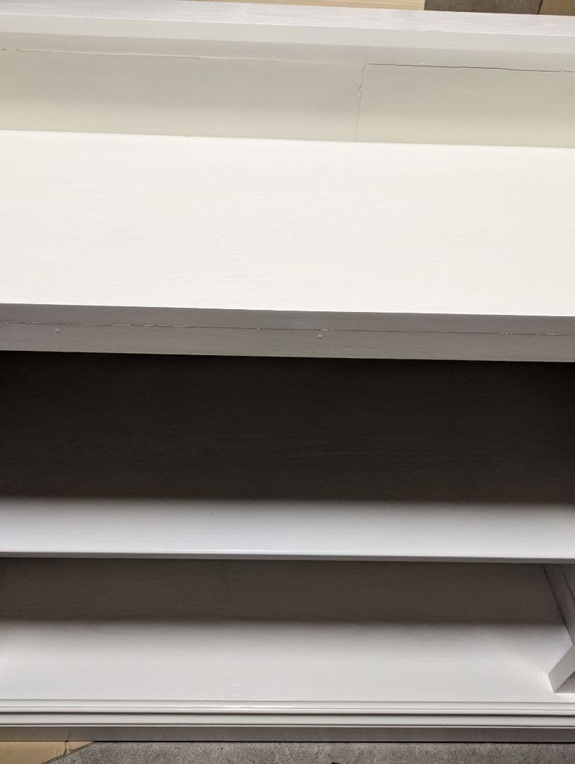 西欧彫刻　カウンターテーブル　ホワイト装飾